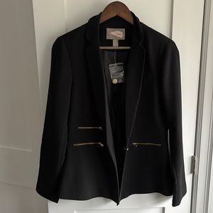 Love21 Black Blazer w Gold Detailing Never Worn Size M